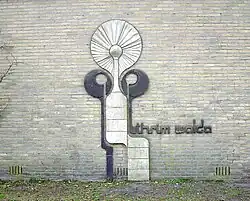 Thrimwalda (1972), O. Postmastrjitte 6, bij OBS Thrimwaldaskoalle, Giekerk