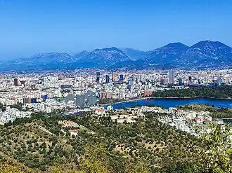 Zicht op Tirana (2023)