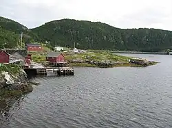 Traditioneel houten dok aan de rand van Tizzard's Harbour