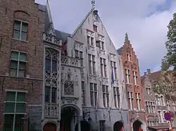 Nr. 1, Oud Tolhuis, met Pijndershuisje