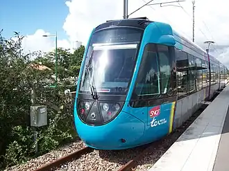 Een Dualis Tram-Train op het station van Nantes