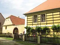 Boerderij in het dorp