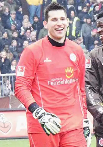 Tschauner in 2013 als speler van FC St. Pauli