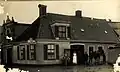 De tot woning verbouwde turfschuur rond 1910