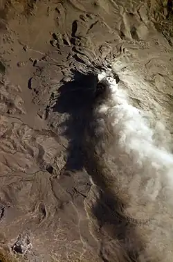 Ubinas produceert een aswolk