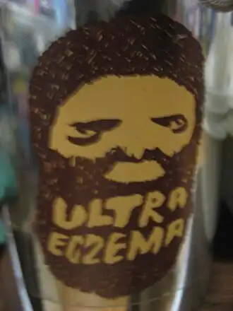Ultra Eczema-logo op sticker