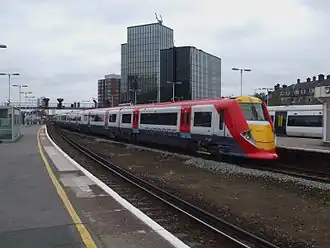 Een Class 460 bij passage in East Croydon station