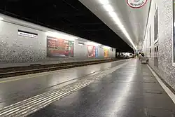 Het oostelijke perron in de tramtunnel in 2013.