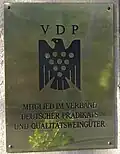 Het Verband Deutscher Prädikats- und Qualitätsweingüter. Afgekort: VDP. Deze landelijke vereniging is in 1910 opgericht uit diverse lokale Duitse wijnboer- en handelsverenigingen.