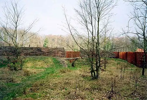 Gereconstrueerde wallen uit de tijd van de Varusschlacht bij Kalkriese