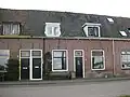 Dwars woonhuis