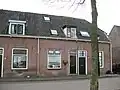 Dwars woonhuis