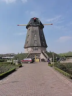 nieuw gebouwde molenromp Theodorus