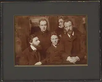 De Kosmikerkreis met Karl Wolfskehl, Alfred Schuler, Ludwig Klages (midden), Stefan George en Albert Verwey. Foto: Karl Bauer (1902)