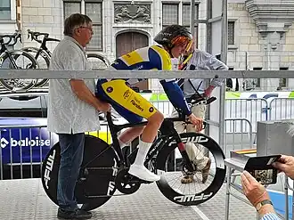 Vercouillie aan de start van het BK tijdrijden Elite 2024 te Binche