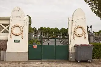 Toegang tot de begraafplaats