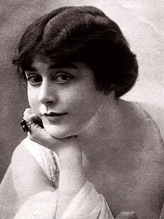 Virginia Pearson (1916)