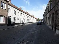 Reeks 19de-eeuwse arbeiderswoningen, gerenoveerd in de jaren 1970.