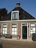 Woning met aangebouwde schuur
