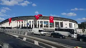 Op 10 december 2016 vond een dubbele bomaanslag plaats in de Turkse stad Istanbul. De eerste was een autobom voor een voetbalstadion, gericht tegen politie-agenten die daar na een wedstrijd nog aanwezig waren.