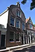 Woonhuis met klokgevel