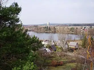 Huizen bij de Vysokopeckývijver (2013)