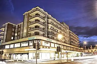 Het oude John Barnes warenhuis, Finchley Road, London NW3, nu Waitrose