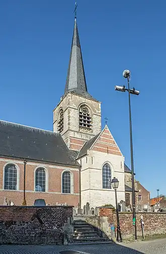 St. Remigiuskerk en kerkhof