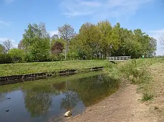 Verbindingsbrug met de nieuwe algemene begraafplaats.