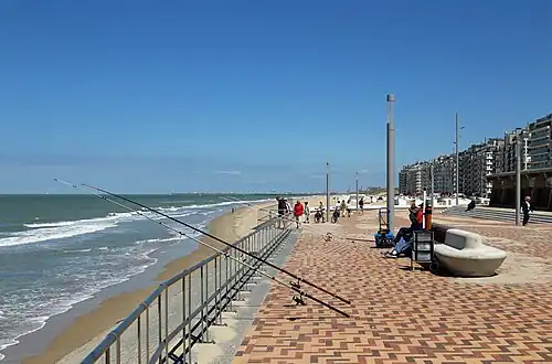 De vernieuwde zeedijk (2015)