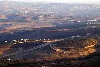 De muur die Israël scheidt van de Westelijke Jordaanoever.