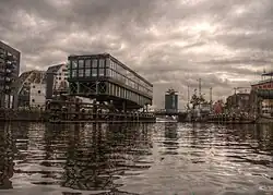 Horeca-uitspanning op het voormalige middendeel. Het draaimechanisme is naar alle waarschijnlijkheid niet meer in werkende staat; november 2012