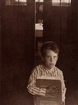 Boy witg Camera Work, Camera Work 1905