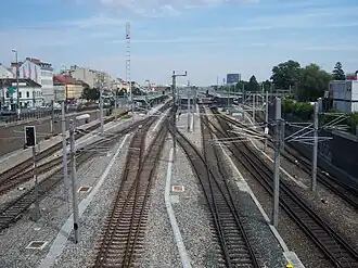 Uitzicht op het station vanaf de Philadelphiabrücke