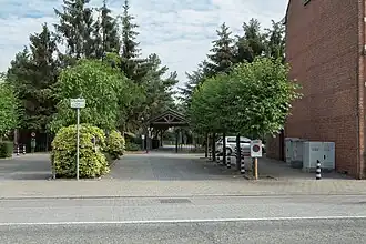 Toegang tot de begraafplaats