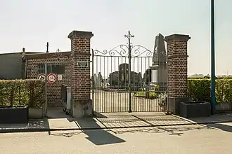 Toegang tot de begraafplaats