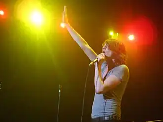 Zanger William Beckett van "The Academy Is..."