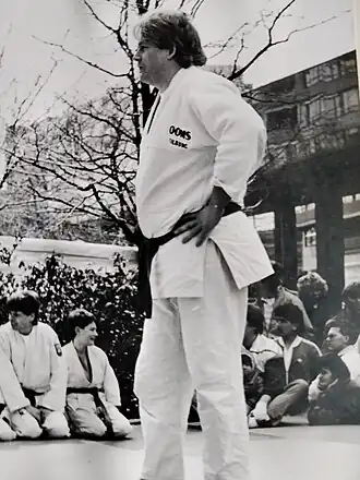 Wilhelm bij een demonstratie bij Sportinstituut Ooms, Tilburg.