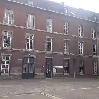 ingang vanaf de binnenplaats