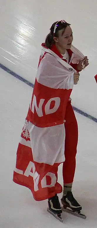 Katarzyna Woźniak na het behalen van de bronzen medaille op de ploegenachtervolging