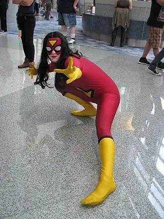 Cosplay van Spider-Woman, WonderCon 2014.
