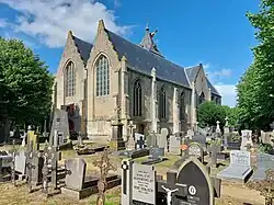 Onze-Lieve-Vrouwekerk en kerkhof