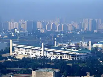 Het stadion in 2012, gezien vanuit het Yanggakdo Hotel