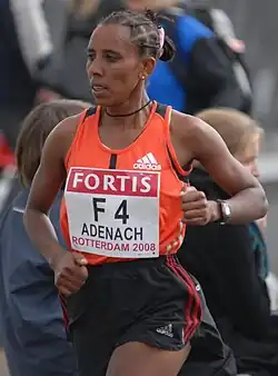Zekiros Adenach tijdens de Rotterdam Marathon 2008
