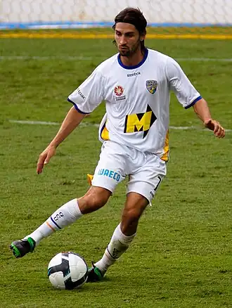 Caravella in het shirt van Gold Coast United