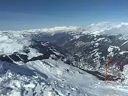 Zicht vanaf de skipistes in Zinal, Switzerland