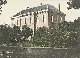 Het Zoölogisch Laboratorium, gezien vanaf de Witte Singel (circa 1900).