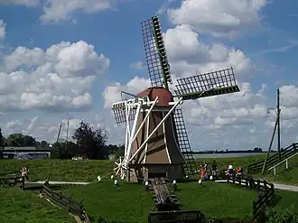 Vogelhoeksmolen uit Hemelum.