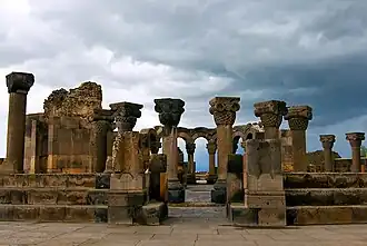 Kathedraal en kerken van Etsjmiadzin en archeologisch Zvartnots